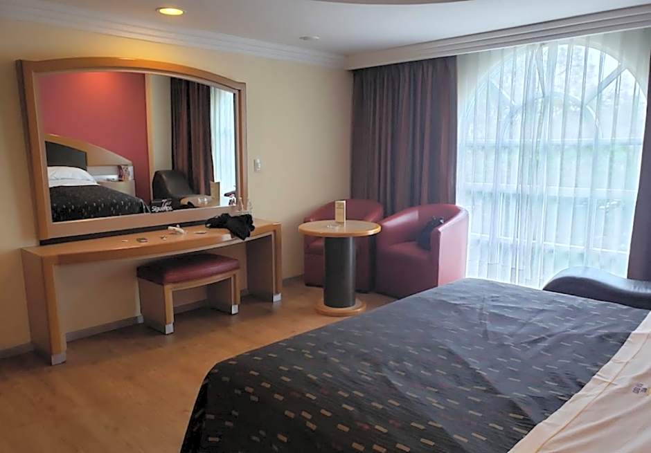 Hotel Plaza Belices - Solo Adultos