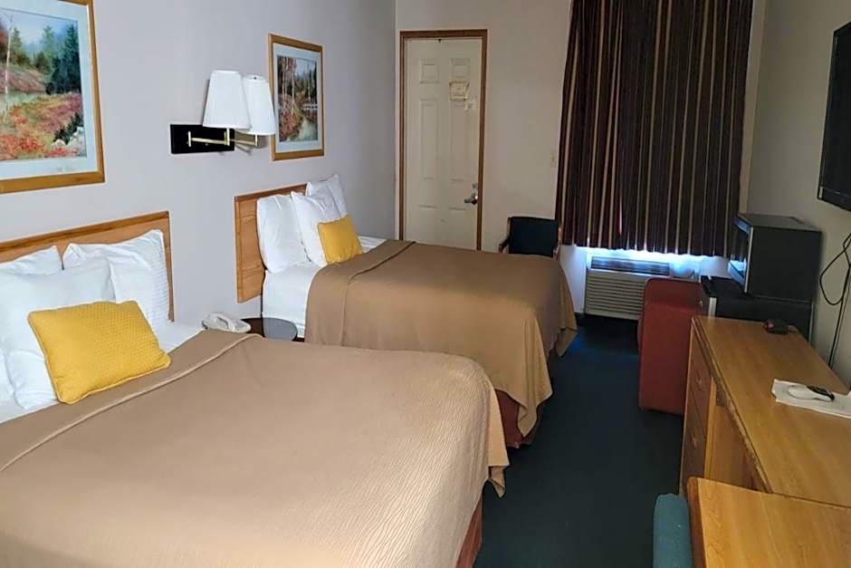 HomeTown Inn By OYO Texhoma, OK