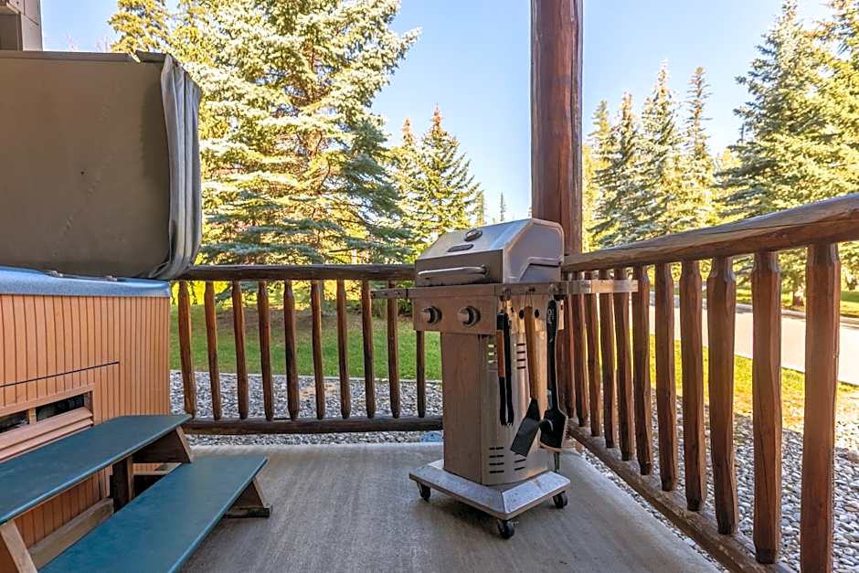Stone Creek Chalets by Fernie Central Reservations