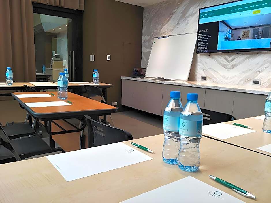 Green World Hotels Song Shan