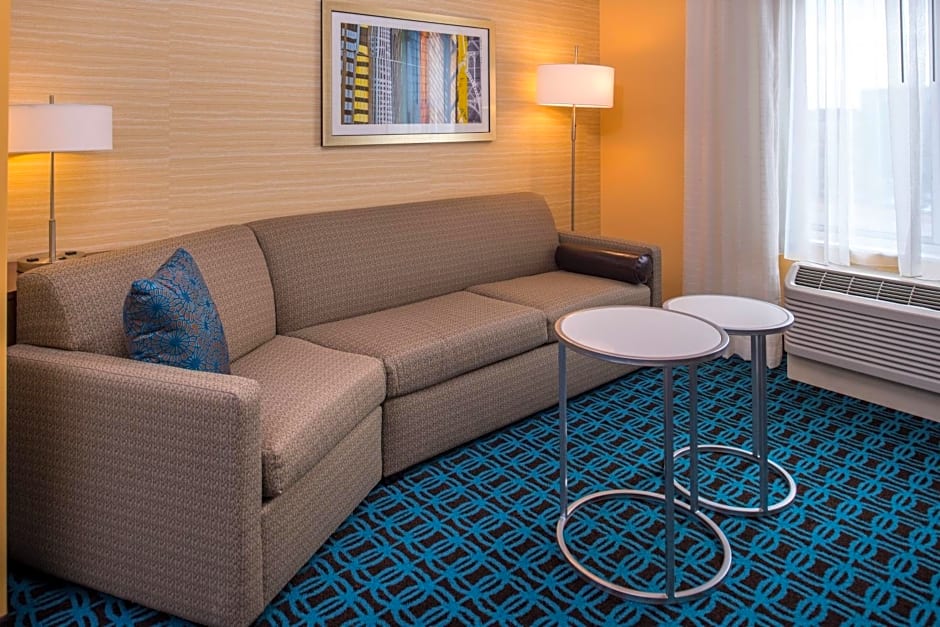 Fairfield Inn & Suites by Marriott St. Louis Westport