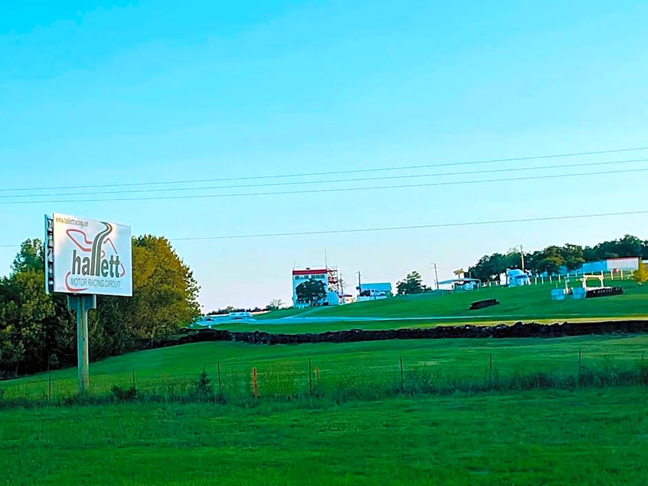 Holiday Inn Express and Suites Tulsa West / Sand Springs By IHG