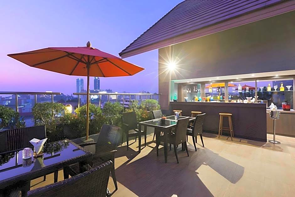 Adelphi Pattaya Hotel
