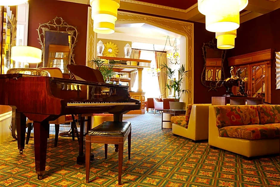 Best Western Plough & Harrow Hotel