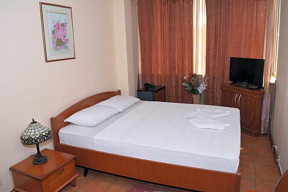 Hotel Diwa