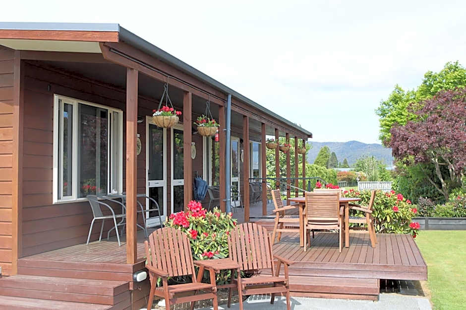 Blue Ridge Studios and Bed & Breakfast