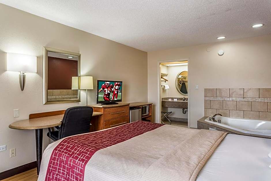 Red Roof Inn Bowling Green