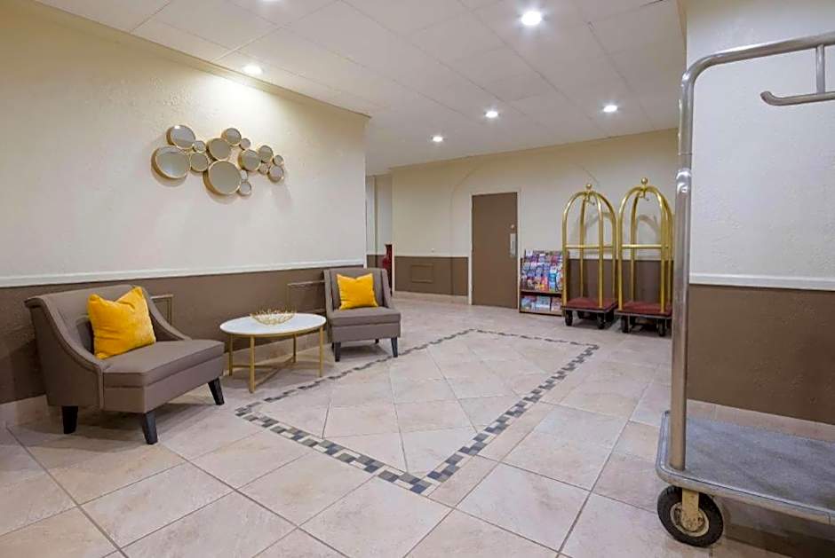 Surestay Plus Hotel by Best Western Lawton