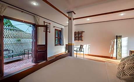 Suite with Garden View