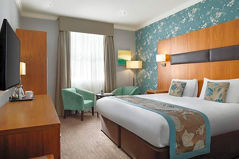 Ramada by Wyndham Cheltenham