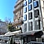 The place to be in Saint Germain des Près - Montana 2