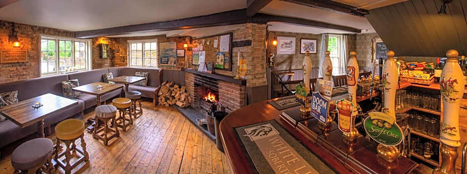 The White Lion, Soberton
