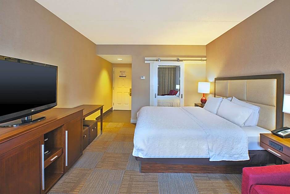 Hampton Inn By Hilton And Suites Providence/Warwick-Airport