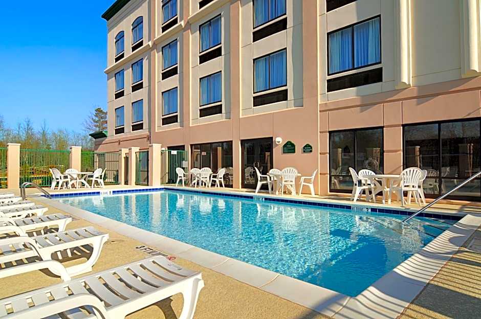 Wingate By Wyndham Lagrange