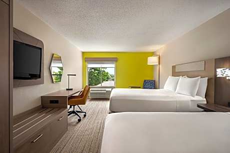 Standard Queen Room with Two Queen Beds