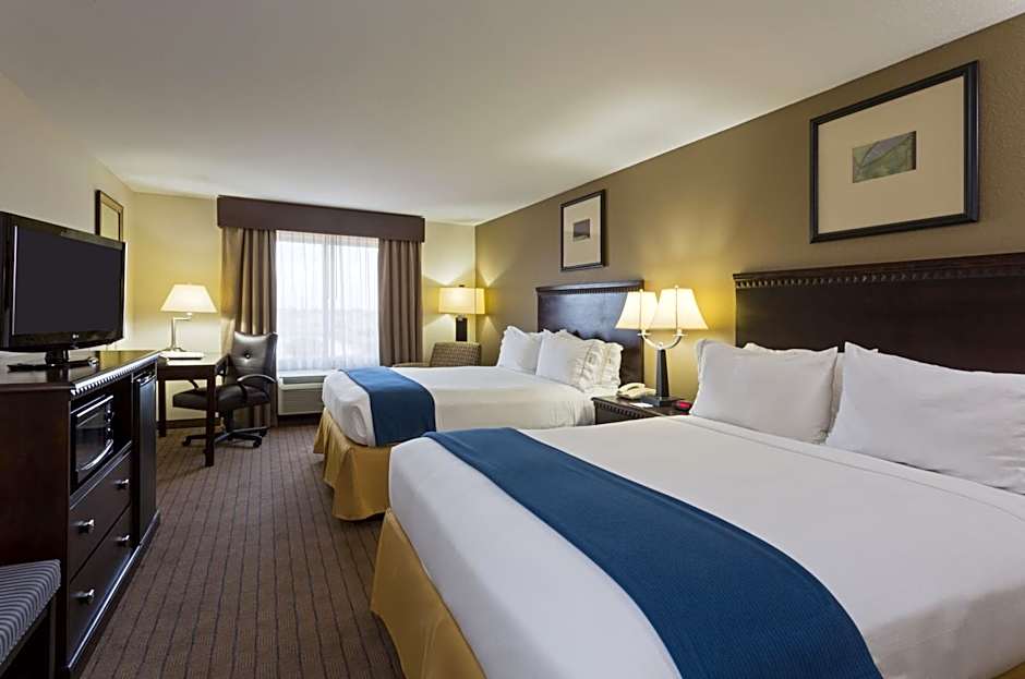 Holiday Inn Express Hotel & Suites Moultrie By IHG