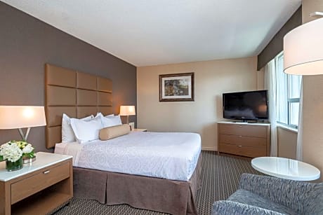 Superior Room, 1 King Bed, Non Smoking, Balcony