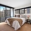 Aria Apartments