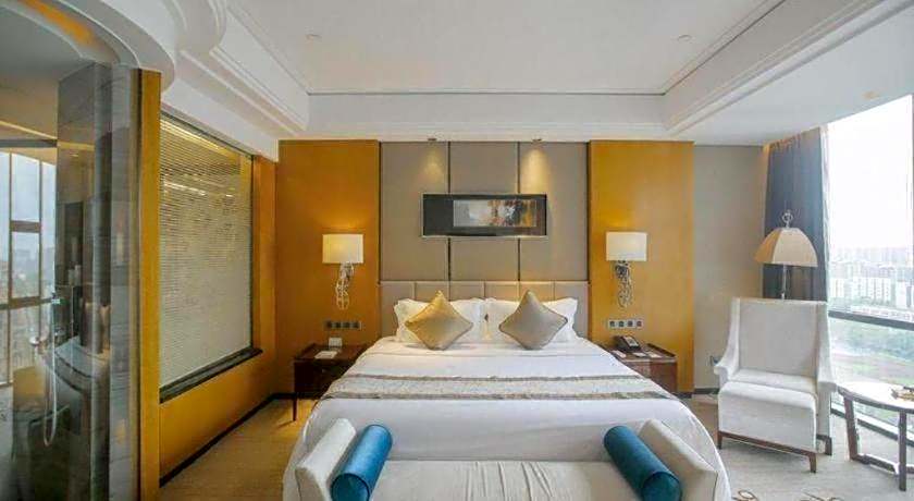 Zhangjiagang Zhonglian GDH International  Hotel