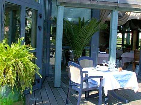 Logis Hotel Les Sapins