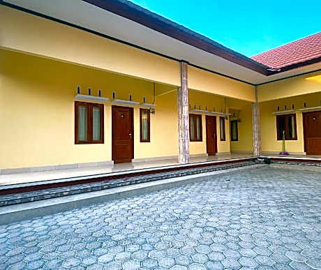 OYO Life 93255 Kosan Teratai Jaya