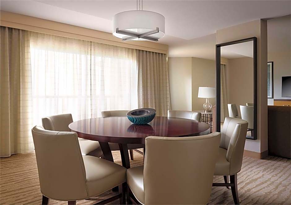 Sonesta Redondo Beach & Marina