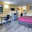 Econo Lodge at Military Circle