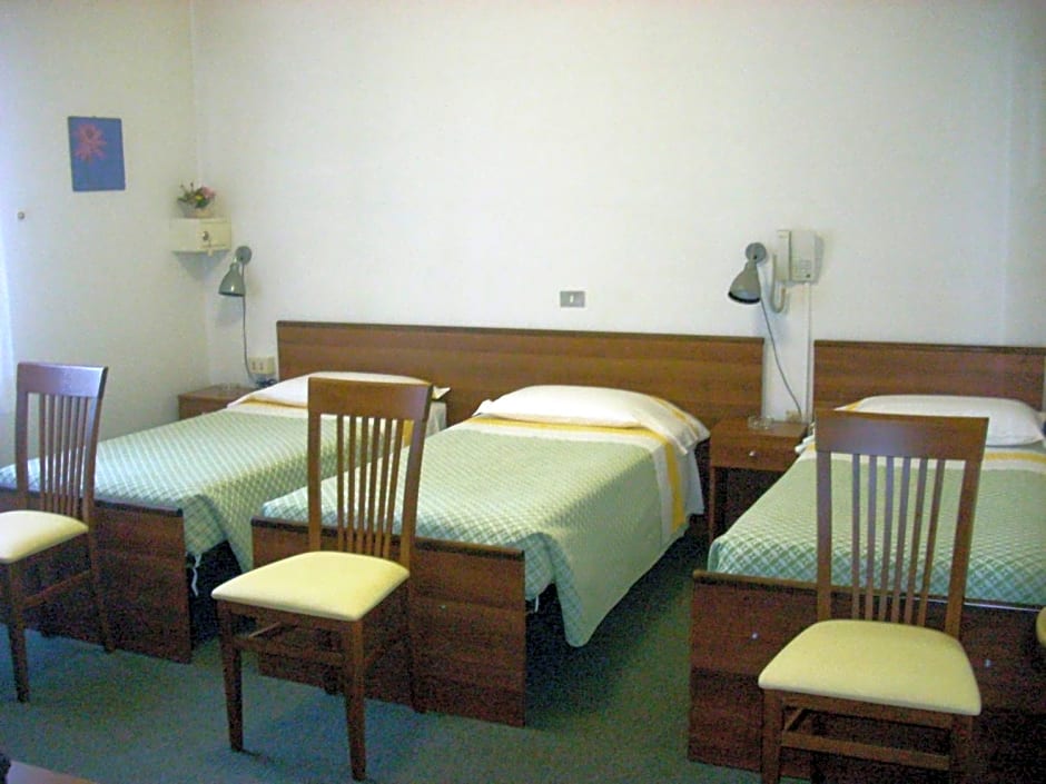 Hotel Tuscolano