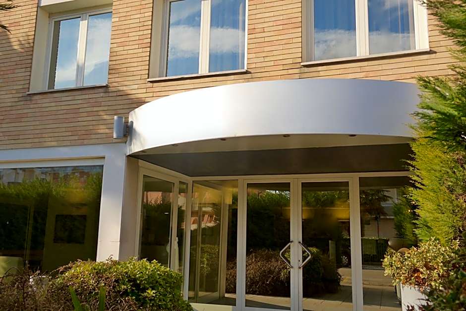 Ahr Hotel Villa Alighieri