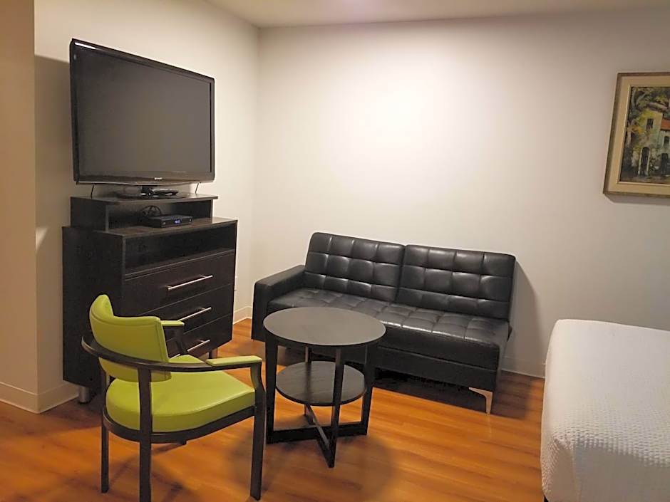 Joys Inn Innisfail, AB