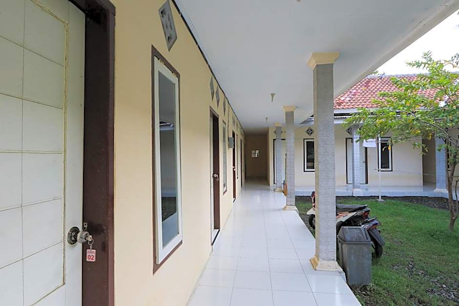 OYO 2371 Islami Family Residence