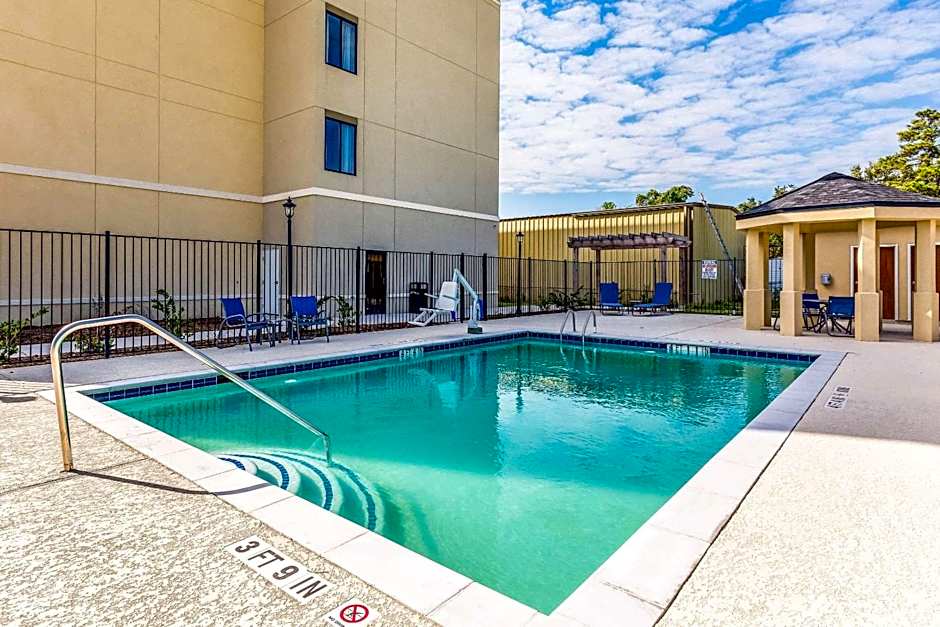 Comfort Suites Channelview - Houston East