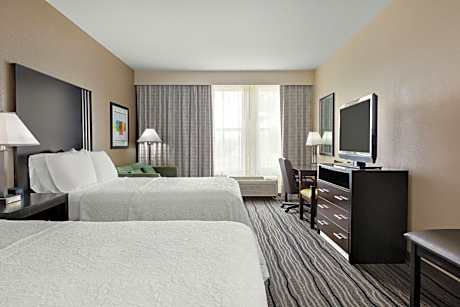 Queen Studio Suite with Two Queen Beds - Non-Smoking