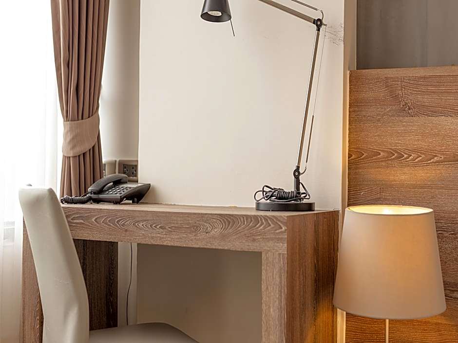 B2 Bangna Premier Hotel