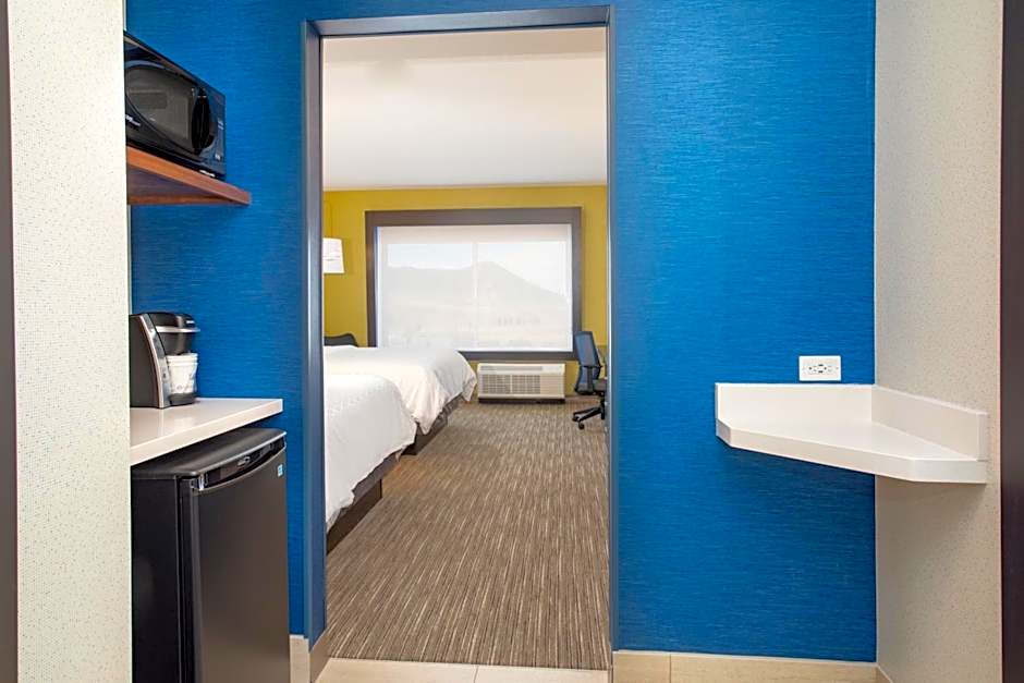 Holiday Inn Express And Suites Ely By IHG