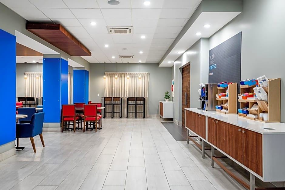 Holiday Inn Express & Suites Santa Ana - Orange County By IHG