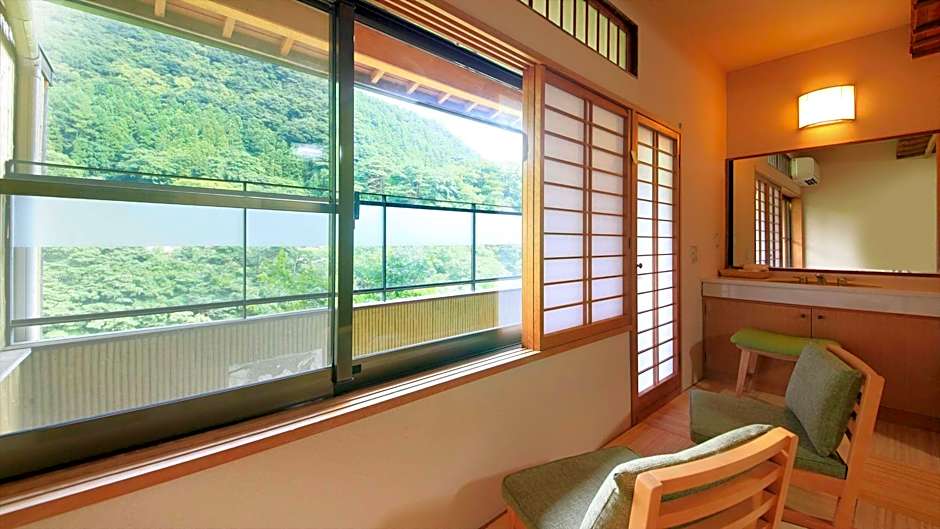 MICASA (Minakami Hot Spring Ryokan)