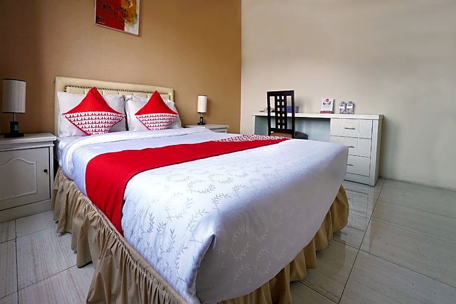 OYO 306 Koen Residence Near RS Gandaria