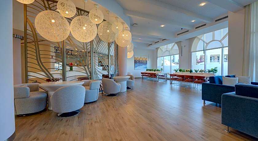 Millennium Lakeview Hotel