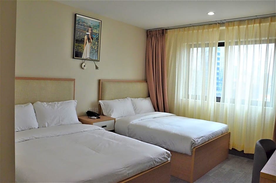 LIC Plaza Hotel
