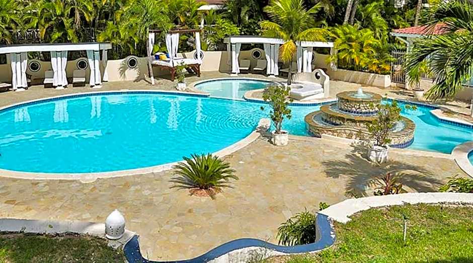 Lifestyle Crown Residence Suites