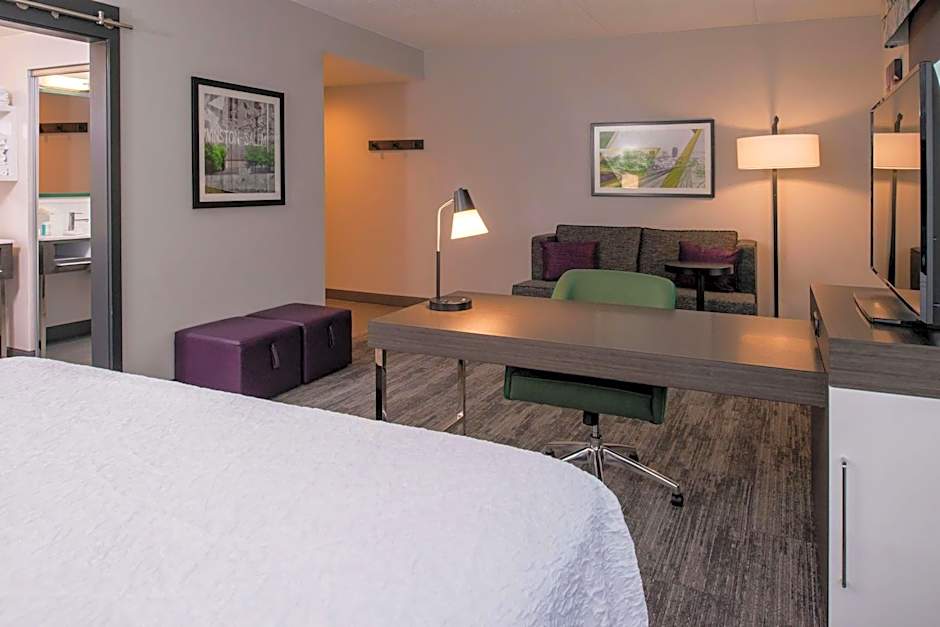 Hampton Inn By Hilton & Suites Winston-Salem Downtown