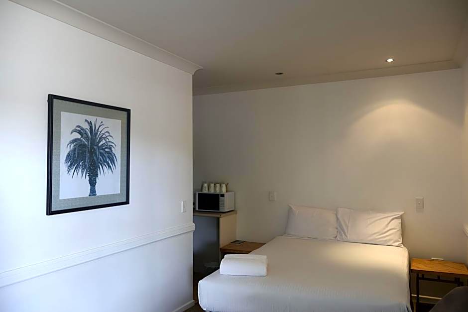 Park Avenue Hotel Motel