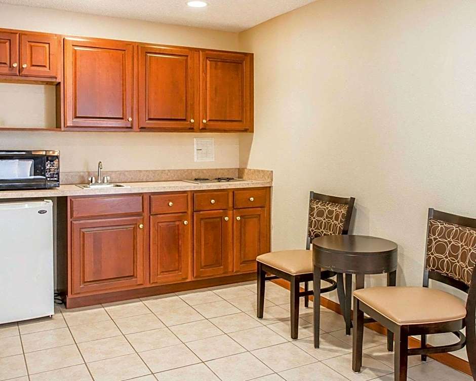 Quality Inn & Suites Niles