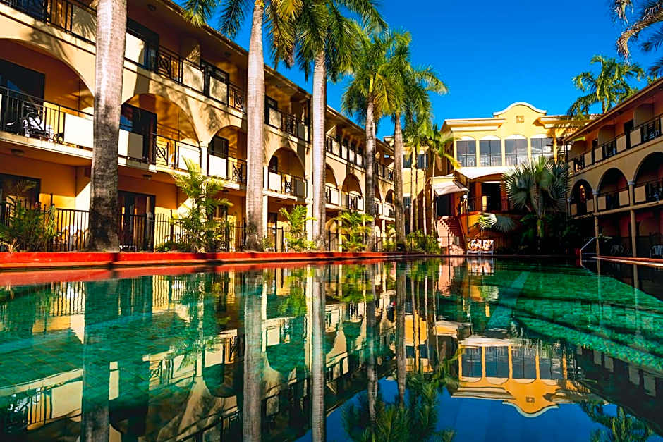 Palm Royale Cairns Resort
