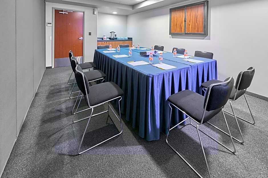 City Express by Marriott Ciudad de México Plaza Central