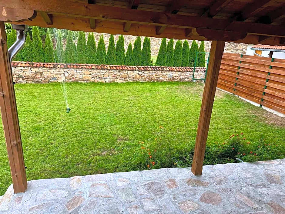 Петропавловската Къща