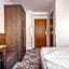 Signature Hotel Astoria