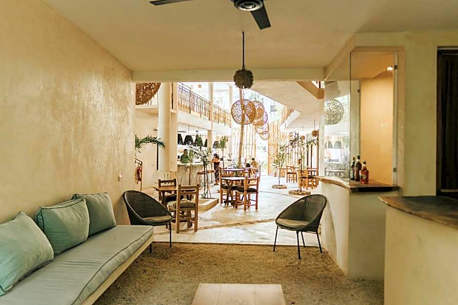 Koos Tulum Hotel