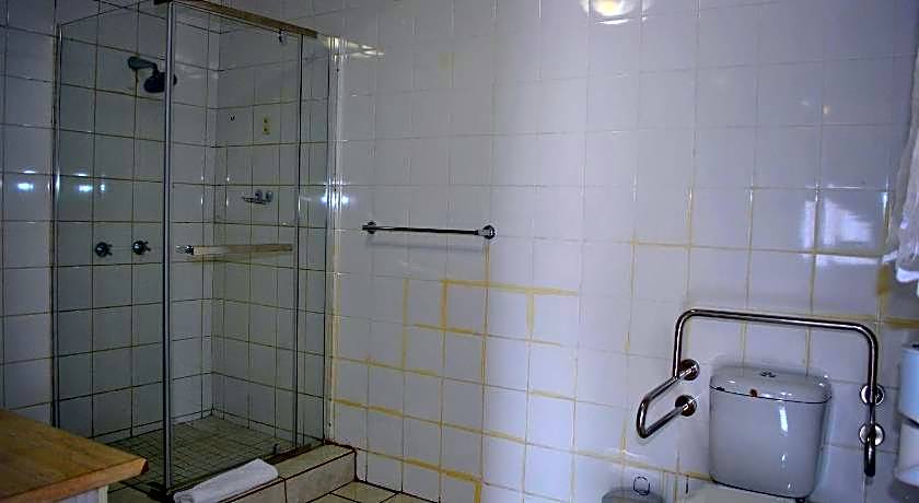 Lapologa Bed & Breakfast